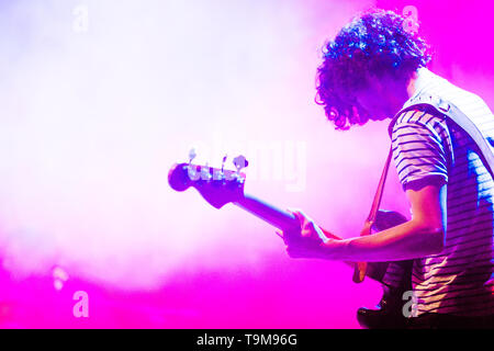 Cambridge, Regno Unito. 14 maggio 2019. Gwenno eseguire al Cambridge Corn Exchange supporto del manic street predicatori anniversario tour dell'album di questo è la mia verità mi dica il vostro. Richard Etteridge / Alamy Live News Foto Stock