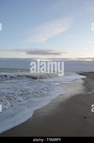 Bel tramonto su Southwold Beach, Suffolk, Regno Unito Foto Stock