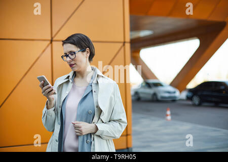 Taxi di ordinazione online Foto Stock