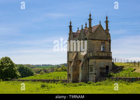 The East Banqueting House e Coneygree nella campagna del Cotswold a Chipping Campden, Inghilterra Foto Stock