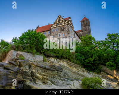 Castle Mountain con matita chiesa San Servatius, patrimonio mondiale dell UNESCO, Quedlinburg, Sassonia-Anhalt, Germania, Europa, Burgberg mit Stiftskirche San Foto Stock