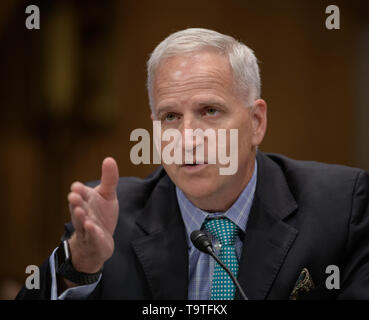 Robert Cardillo, ex direttore, National Geospatial-Intelligence Agency testimonia prima dell'aviazione e spazio sottocomitato del senato del commercio, scienza e Trasporti Comitato nel corso di una audizione sulla emergente ambiente spaziale: operativo, tecnici e delle sfide politiche al Senato Dirksen ufficio edificio 14 Maggio 2019 a Washington, DC. Foto Stock