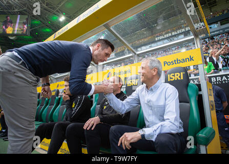 Sebastian KEHL l. (Capo della Divisione di licenze, fare) tubicini allenatore Lucien FAVRE (FARE), il calcio 1. Bundesliga, 34.Spieltag, Borussia Monchengladbach (MG) - Borussia Dortmund (DO), su 18.05.2019 in Borussia Monchengladbach / Germania. € | Utilizzo di tutto il mondo Foto Stock