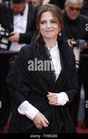 Cannes, Francia. Il 20 maggio 2019. Agnes Jaoui frequentando il 'La belle époque' premiere durante la 72a Cannes Film Festival presso il Palais des Festivals il 20 maggio 2019 a Cannes, Francia | Utilizzo di credito in tutto il mondo: dpa/Alamy Live News Foto Stock