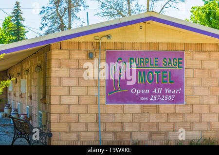 Purple Sage Motel, ora chiuso, lungo il percorso della vecchia U.S. 10 in Sprague, nello Stato di Washington, USA [alcuna proprietà di rilascio: disponibile solo per editoriale lic Foto Stock