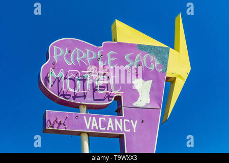 Purple Sage Motel, ora chiuso, lungo il percorso della vecchia U.S. 10 in Sprague, nello Stato di Washington, USA [alcuna proprietà di rilascio: disponibile solo per editoriale lic Foto Stock