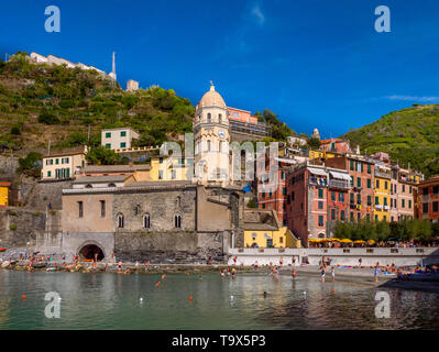 Villaggio di Pescatori Vernazza, patrimonio culturale dell'UNESCO, il Parco Nazionale delle Cinque Terre, Vernazza, Liguria, Italia, Europa, Fischerdorf Vernazza, UNESCO W Foto Stock