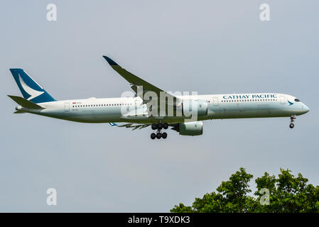 Bangkok, Tailandia - 17 Sett 2018. B-LXC Cathay Pacific Airbus A350-1000 in atterraggio a Bangkok Suvarnabhumi International Airport (BKK). Foto Stock