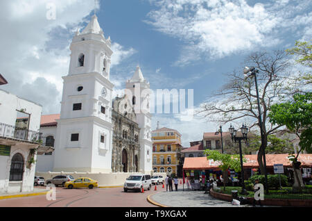 Basilica Cattedrale di Santa Maria la Antigua nel centro storico della città di Panama Foto Stock