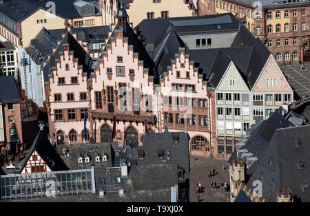 Il Ršmer, Municipio di Frankfurt am Main, punto di riferimento della città, frontone a gradini faade Foto Stock