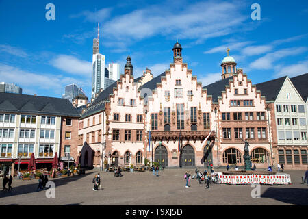 Il Ršmer, Municipio di Frankfurt am Main, punto di riferimento della città, frontone a gradini faade Foto Stock