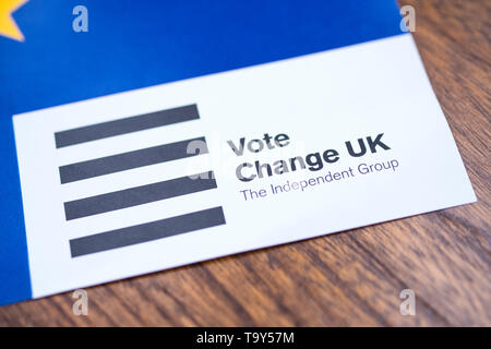 London, Regno Unito - 20 Maggio 2019: un close-up del cambiamento del logo del Regno Unito su un foglietto informativo. Modificare UK â€" Il gruppo indipendente (ChUK) è diventato centrista, pro Foto Stock