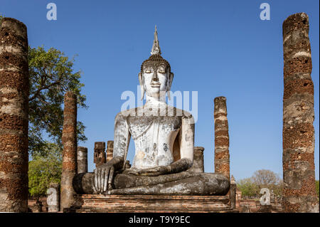 Il Buddha Gigante a Ayuthaya, Sukothai Thailandia Foto Stock