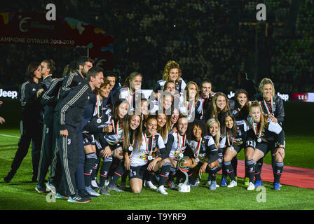 Torino, Italia. 19 Maggio, 2019. La Juventus donne celebrare lo scudetto 2018-2019 presso lo stadio Allianz, Torino Credito: Antonio Polia/Pacific Press/Alamy Live News Foto Stock