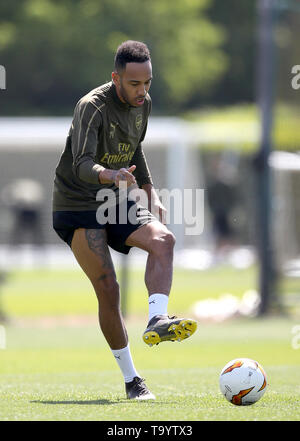 Dell'Arsenal Aubameyang Pierre-Emerick durante la sessione di formazione a Londra prendere per Colney, Hertfordshire. Foto Stock