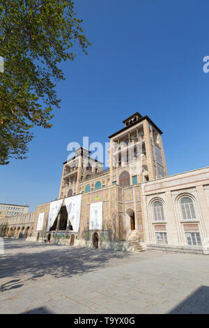 Qajar Shams-ol Emareh o edificio di sole, Golestan palace, Teheran, Iran Foto Stock