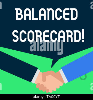 La scrittura della nota mostra Balanced Scorecard. Il concetto di business per un perforanalysisce metrica utilizzata in strategica analysisagement persone hanno conversazione gre Foto Stock