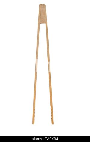 Il cibo in legno una pinzetta isolata su sfondo bianco Foto Stock