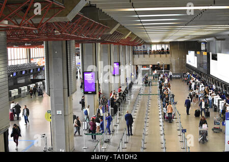 Di Guarulhos, Brasile. 21 Maggio, 2019. In movimento nella zona di imbarco, terminale 2, l'Aeroporto Internazionale di Guarulhos questo martedì (21). Credito: Roberto Casimiro/FotoArena/Alamy Live News Foto Stock