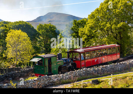 Llanberis Gwnedd Galles Maggio 13, 2019 La Snowdon Mountain Railway, che è stato in funzione per oltre cento anni Foto Stock