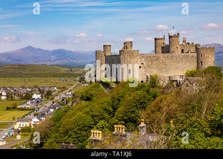 Harlech Gwynedd in Galles Il 13 maggio 2019 l'imponente castello del XIII secolo di Harlech Foto Stock