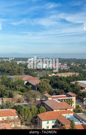 L'Università di Stanford, Stanford, CA - 9 dicembre 2017: una vista aerea Leland Stanford Junior University, una ricerca privata università di Stanford, Ca Foto Stock