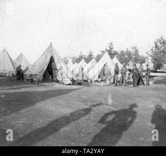 Boers catturata dal Sud Africa, campo di concentramento 1899-1902: Boers in un campo di prigionia alle Bermuda - tende campeggio dei prigionieri. Foto Stock