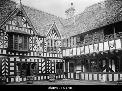 Vista esterna del Lord Leycester Hospital di Warwick, Inghilterra. Foto Stock