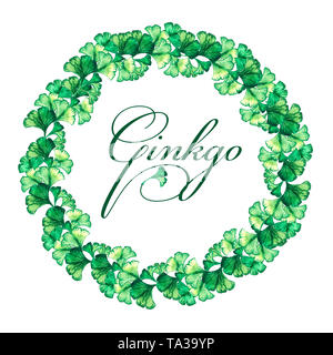 Cornice rotonda di foglie verdi di Ginkgo biloba. Acquerello Foto Stock