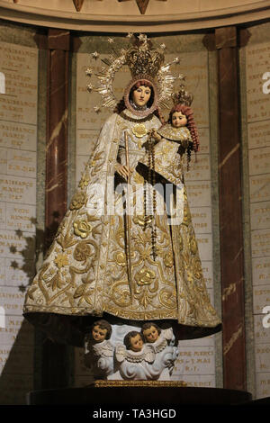 La Vierge de La Naval de Manille. Crypte. Basilica di Nostra Signora di Fourvière. Lione. La Vergine di La Naval de Manila. Cripta. Foto Stock