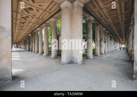 Berlino, Germania - Maggio 2019: architettura storica all'Isola dei Musei di Berlino, Mitte Foto Stock