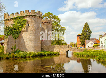 Whittington Castello, di proprietà di Whittington castello Fondo di conservazione è un motte-e-bailey castello vicino a Oswestry in Nord Shropshire England Regno Unito Foto Stock