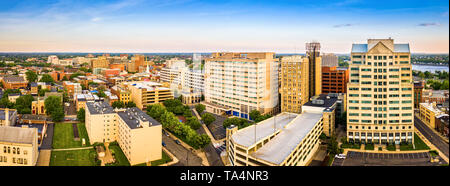 Panoramica aerea di Trenton New Jersey skyline Foto Stock