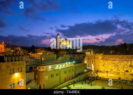 Il Muro Occidentale e la Cupola della roccia di Gerusalemme Foto Stock