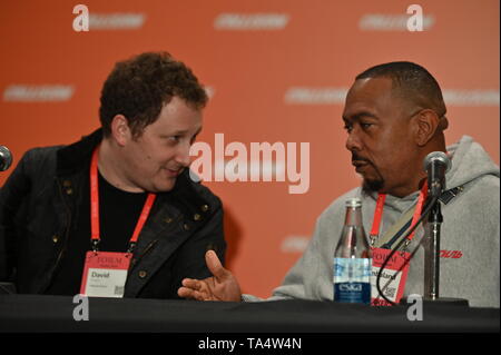 Toronto , Canada - 21 maggio 2019; David Rogier, co-fondatore e CEO, masterclass, sinistra e Timbaland, produttore e artista, Mosley Music Group, sul Q&A ST Foto Stock