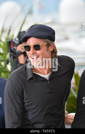 Cannes, Francia. 22 Maggio, 2019. CANNES, Francia. 22 maggio 2019: Brad Pitt al photocall per 'una volta in Hollywood' alla 72esima edizione del Festival de Cannes. Credito Foto: Paul Smith/Alamy Live News Foto Stock