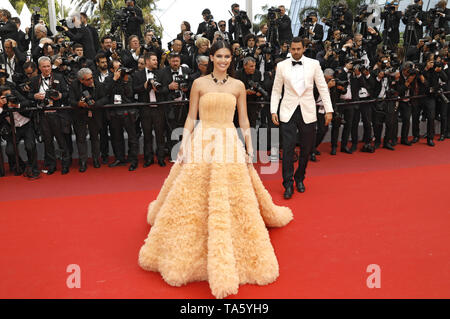 Sara Sampaio e Oliver Ripley frequentando il 'una volta in Hollywood' premiere durante la 72a Cannes Film Festival presso il Palais des Festivals il 21 maggio 2019 a Cannes, Francia | Utilizzo di tutto il mondo Foto Stock