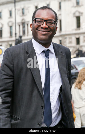 Westminster, Londra, Regno Unito. 22 Maggio, 2019. Kwasi Kwarteng, Brexit Ministro conservatore e MP per Spelthorne arriva nella Casa del Parlamento per Primi Ministri domande. Credito: Dinendra Haria/Alamy Live News Foto Stock