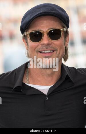 Cannes, Francia. 22 Maggio, 2019. Brad Pitt pone al photocall di " una volta in Hollywood' durante la 72a Cannes Film Festival presso il Palais des Festivals a Cannes, Francia, il 22 maggio 2019. | Utilizzo di credito in tutto il mondo: dpa picture alliance/Alamy Live News Foto Stock