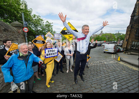 Edinburgh, Regno Unito. 22 maggio 2019. Alla vigilia delle elezioni europee del gruppo del Partito europeo dei liberali democratici Leader vince i raduni di cavo di attivisti e militanti di Edimburgo. All'inizio di un giorno lungo REGNO UNITO-ampio banco vince il cavo si dice che i liberali democratici sono impostati per rendere i guadagni, anche in Scozia, come il partito più forte di rimanere nel Regno Unito. Credito: Colin Fisher/Alamy Live News Foto Stock