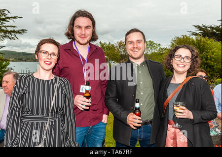 Schull, West Cork, Irlanda. 22 Maggio, 2019. Oggi ha segnato l'inizio dell'undicesimo Fastnet annuale Film Festival che si tiene in Schull ogni anno. Il festival è unico nel fatto che Schull non ha il cinema - i film vengono visualizzati in pub, un albergo, un centro comunitario e anche qualcuno la camera da letto su Long Island! In occasione del lancio partito erano Colleen avanti, regista; Tommy Creagh, regista, Jass Foley, regista e ambra Baruch, fotografo. Il festival si svolge fino a domenica. Credito: Andy Gibson/Alamy Live News. Foto Stock