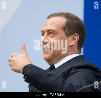 Saint Petersburg, Russia - 15 maggio 2019. Premier russo Dmitri Medvedev durante la sessione plenaria del San Pietroburgo giuridica internazionale di Forum. Foto Stock