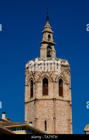 Il campanile della cattedrale di Valencia (el Miguelete o Torre del Micalet). Valencia, Spagna Foto Stock