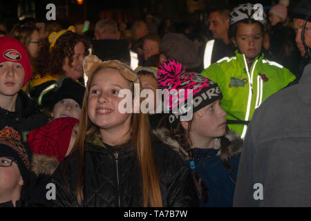 I bambini in stato di bisogno Rickshaw arriva a Ashford Foto Stock