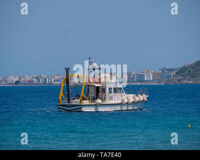 Il 15 maggio 2019 l' Isola di Rodi Grecia centro ellenico per la ricerca marina barca Foto Stock