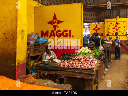 African mercato coperto, Poro regione, Korhogo, Costa d'Avorio Foto Stock