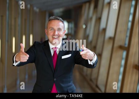 Edinburgh, Regno Unito. 22 maggio 2019. Primo ministro di domande al Parlamento scozzese a Holyrood, Edimburgo. A causa delle elezioni europee che si terrà domani dove Primi Ministri questioni sono normalmente tenuti su un giovedì, la sessione è stata spostata in anticipo di un giorno per ospitare le elezioni. Foto Stock