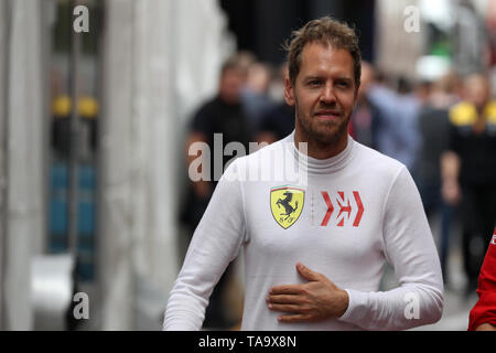 Monte Carlo, Monaco. 23 Maggio, 2019. Sebastian Vettel della Scuderia Ferrari nel paddock durante il Gran Premio di F1 di Monaco Credito: Marco Canoniero/Alamy Live News Foto Stock