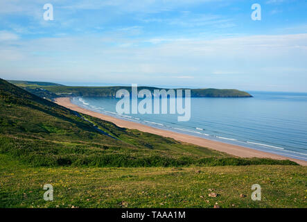Vista in elevazione della collina di Woolacombe Beach verso Putsborough in North Devon Foto Stock