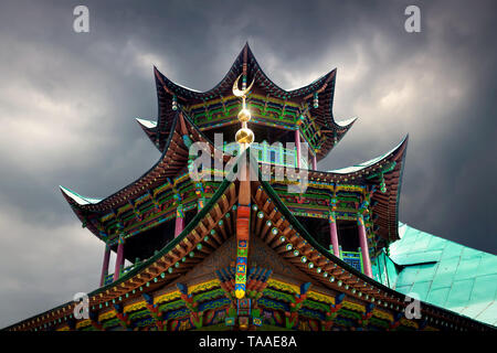 Vecchia Moschea in stile cinese pagoda in città Jarkent, Kazakistan Foto Stock